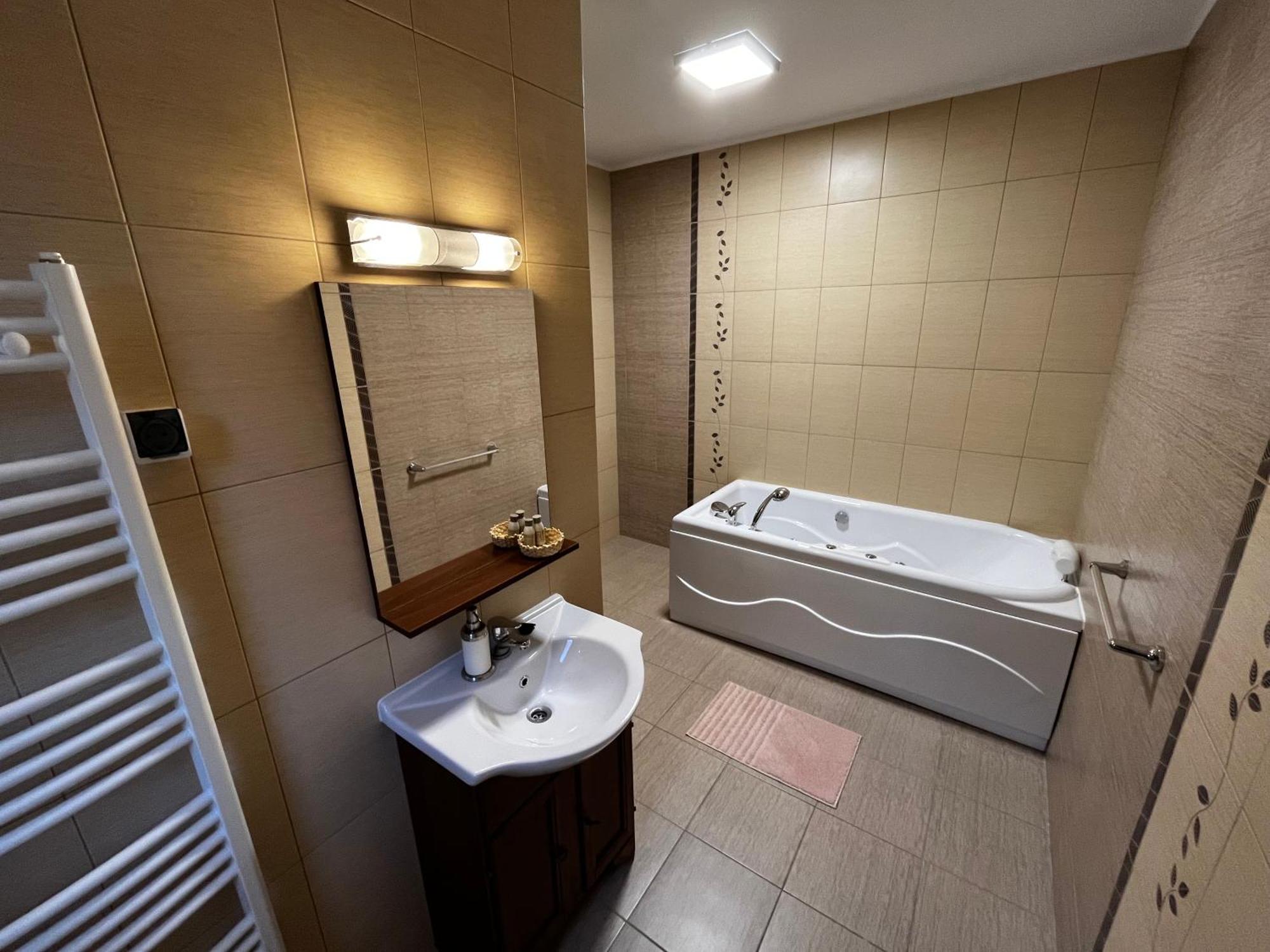 The White House Sohodol Hotel Sohodol  Ngoại thất bức ảnh